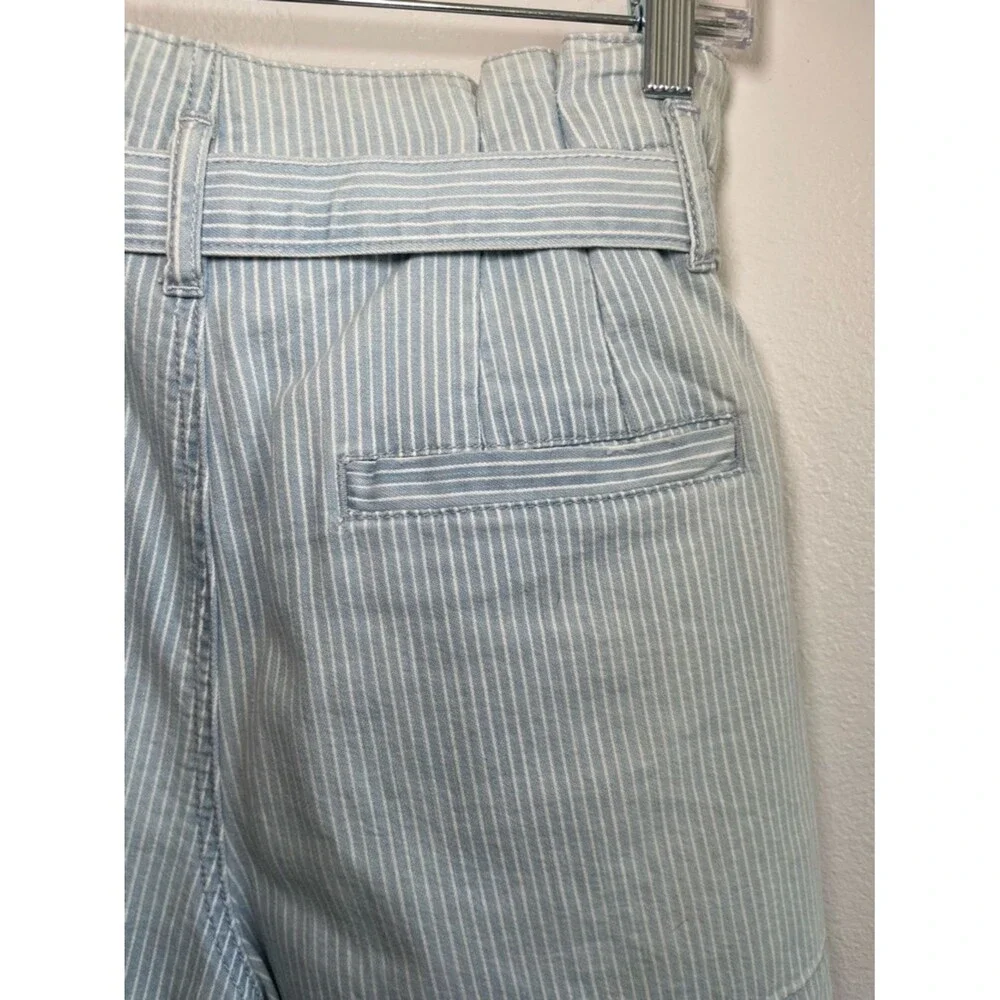 NWT American Eagle Mom Shorts - 6 Blue White Stripe Paperbag (FLAWED)